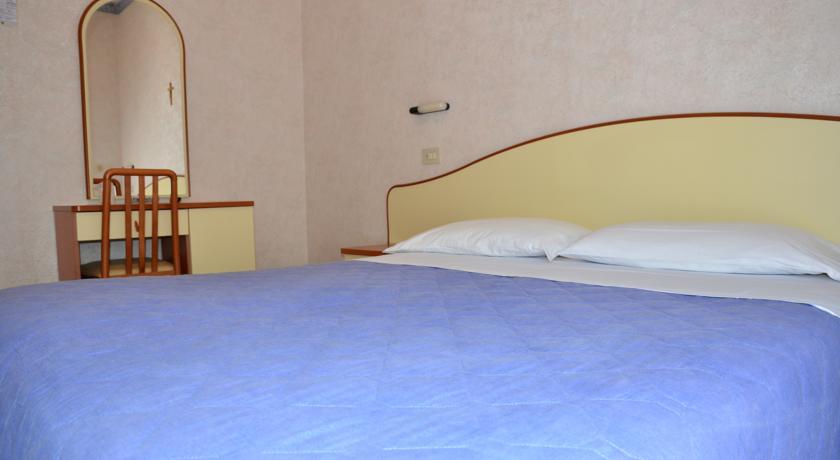 Hotel Betulla Римини Стая снимка